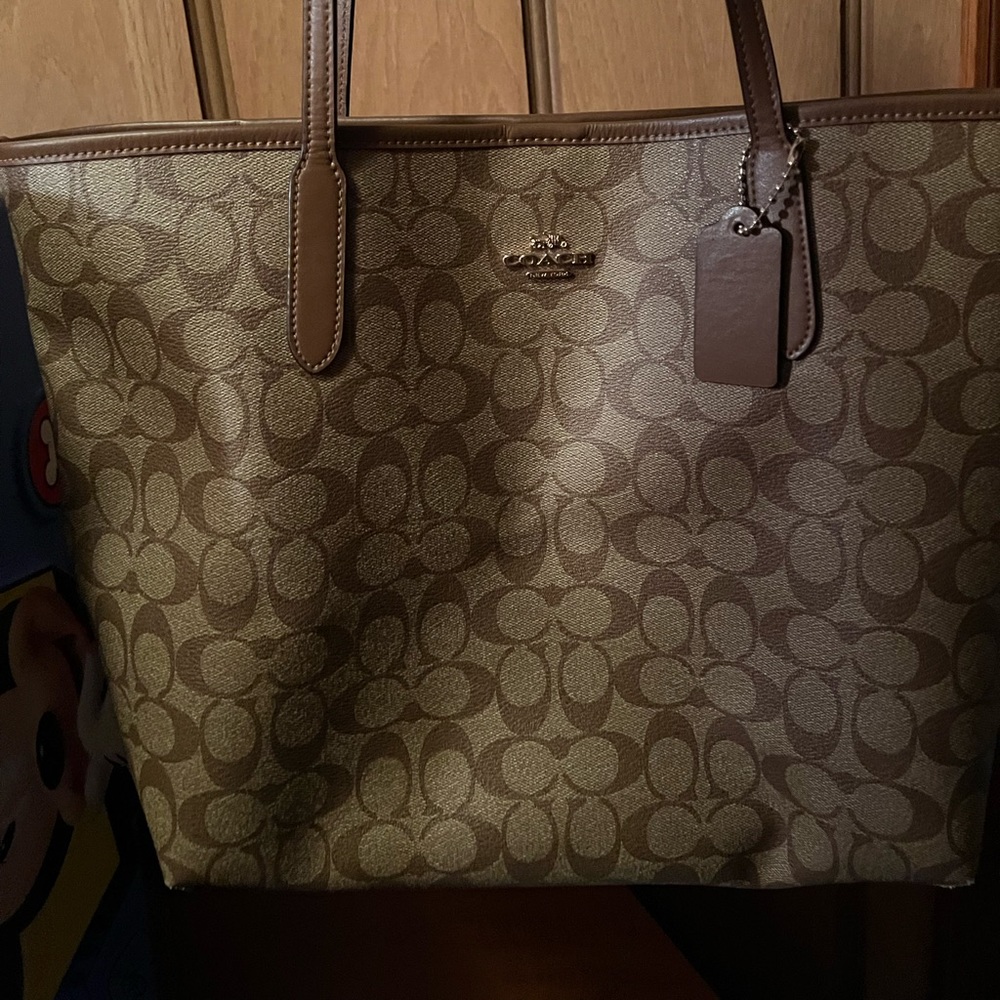 Coach city tote
